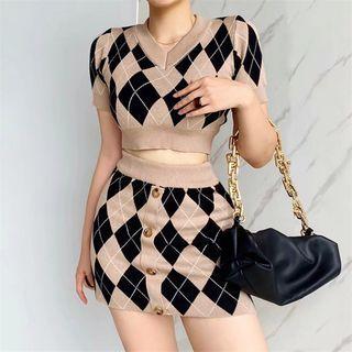 Set: Short Sleeve Argyle Print Crop Sweater + Mini Skirt