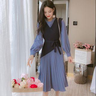Set: Knit Vest + Long-sleeve Midi Accordion Pleat Dress