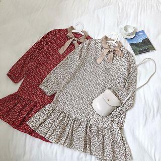 Floral Printed Ribbon Lace-up Long-sleeve Dress