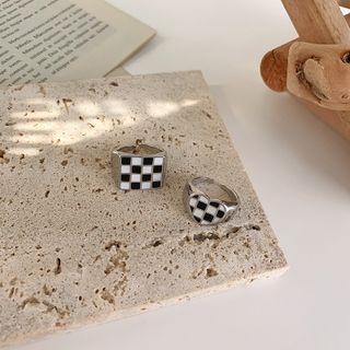 Check Square Open Ring