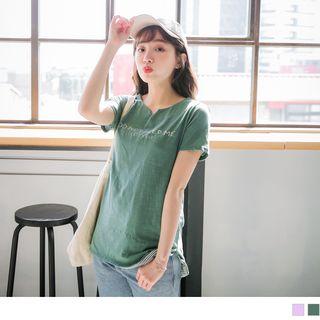Short Sleeve V-neck Lettering T-shirt