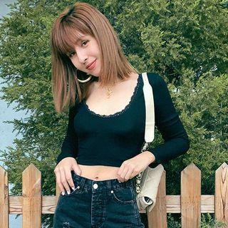 Long-sleeve Lace Trim Cutout Back Cropped Top