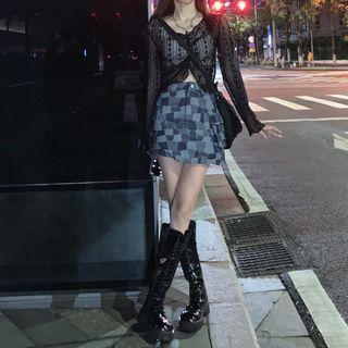 Plain Long-sleeve Lace Cardigan / Plaid Shorts