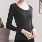 Long-sleeve Round-neck Top