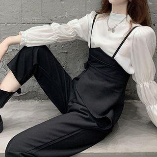 Straight-cut Jumper Pants / Puff-sleeve Blouse