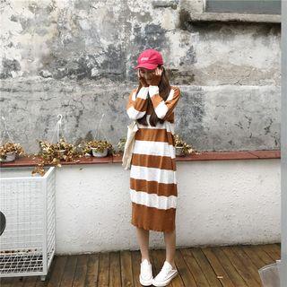 Long-sleeve Color Block Midi Knit Dress
