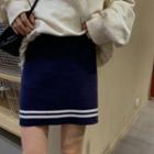 Contrast-lining Mini Fitted Knit Skirt