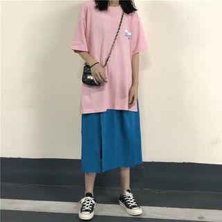 Short-sleeve Lettering T-shirt / Slit A-line Midi Skirt