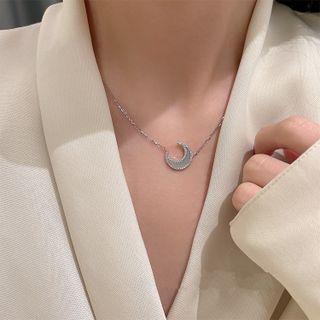 Set : Moon Shell Pendant Alloy Necklace + Alloy Necklace Silver - One Size