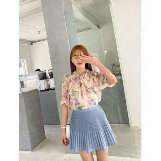 Plus Size Tie-neck Frilled-trim Floral Blouse