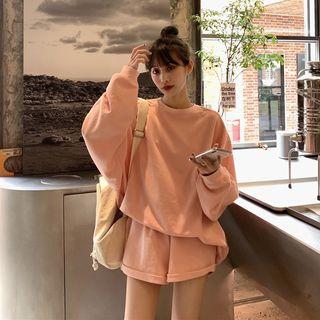 Plain Long Sleeve T-shirt / Plain Shorts