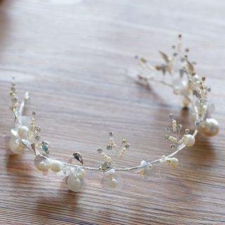 Set: Faux Pearl Headpiece + Clip-on Drop Earring