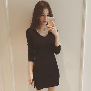 Plain V-neck Long-sleeve Knit Mini Sheath Dress