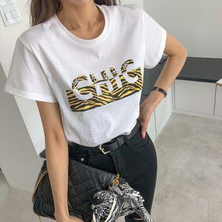 Chic Zebra Letter T-shirt