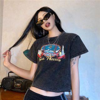 Short-sleeve Round Neck Washed Print Cropped T-shirt