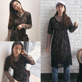 Set : Long-sleeve Knit Dress + Lace Short-sleeve Dress