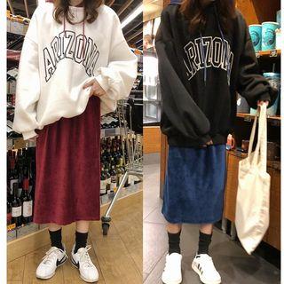 Lettering Hoodie / H-line Midi Skirt