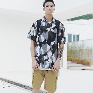 Elbow-sleeve Triangle Pattern Shirt