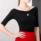 Cutout Plain Short-sleeve T-shirt