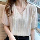 Elbow-sleeve V-neck Crinkled Shirt