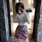 Short-sleeve Lettering T-shirt / Leopard Print A-line Skirt