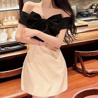 Off-shoulder Bow Mini Dress Black & White - One Size