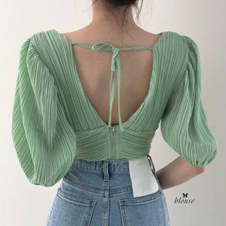 Short-sleeve V-neck Tie-back Cropped Blouse