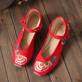 Floral Embroidered Wedge Shoes