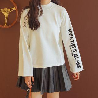 Long-sleeve Letter Mock Neck Knit Top