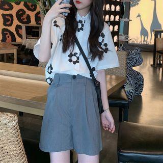 Set: Floral Print Short Sleeve Shirt / Wide Leg Shorts