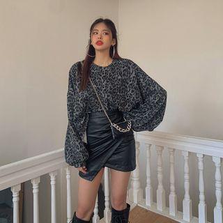 Balloon-sleeve Cropped Leopard Pullover