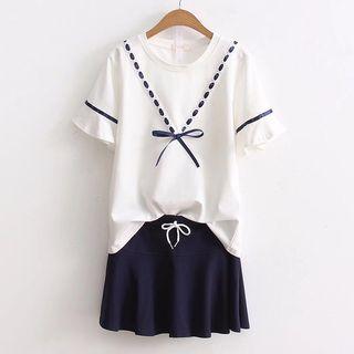 Set: Bow Accent Short Sleeve T-shirt + Flared Skirt