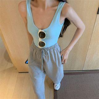 Plain Tank Top / Drawstring Sweatpants