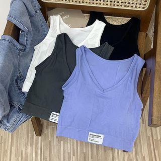 V-neck Lettering Cropped Tank Top