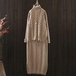Set: Mock Neck Sweatshirt + Midi Knitted Skirt
