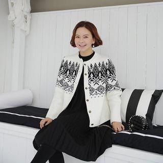 Button-up Pattern Cardigan