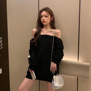Strappy Shoulder Plain Long Top