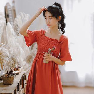 Short-sleeve Frilled A-line Midi Dress