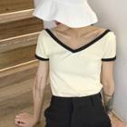 Color-block Slim-fit V-neck Short-sleeve T-shirt