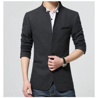 Buttoned Woolen Blazer