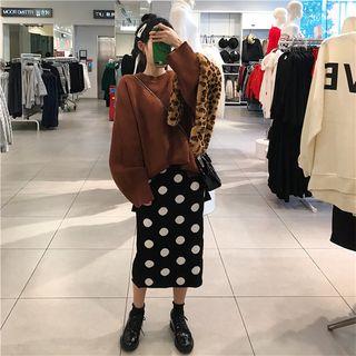 Plain Sweater / Midi Dotted Knit Skirt / Leopard Print Scarf