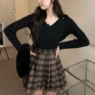 Long-sleeve V-neck Top / High Waist Plaid Mini Pleated Skirt