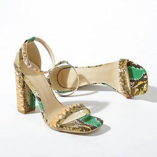 Chunky Heel Snakeskin Print Buckled Sandals
