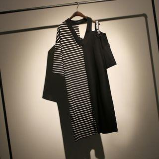 Contrast Panel Cold Shoulder Midi T-shirt Dress