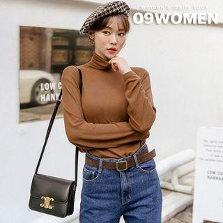 High-neck Textured Ribbed T-shirt