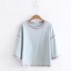 3/4-sleeve Contrast Seam T-shirt