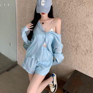 Loose-fit Light Shirt / Elastic High-waist Shorts