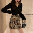 V-neck Top / Cat Print Mini Skirt