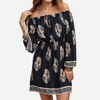 Off-shoulder Print Long-sleeve Dress