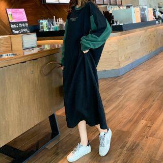 Color Panel Lettering Round-neck Sweatshirt Dress